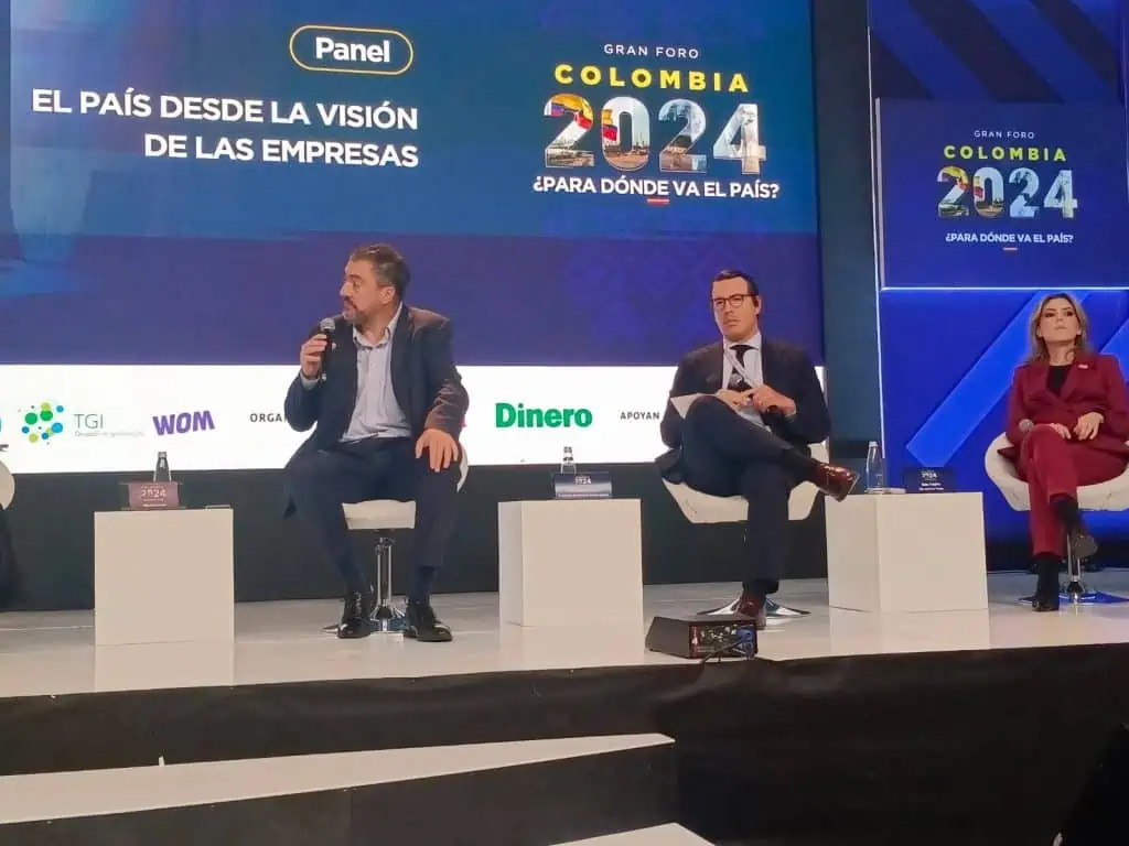 Proyecto Colectora del GEB iniciaría construcción en junio; Ortega advierte demora en licencias Juan Ricardo Ortega, presidente del Grupo de Energía de Bogotá (GEB) en foro de Revista Semana
