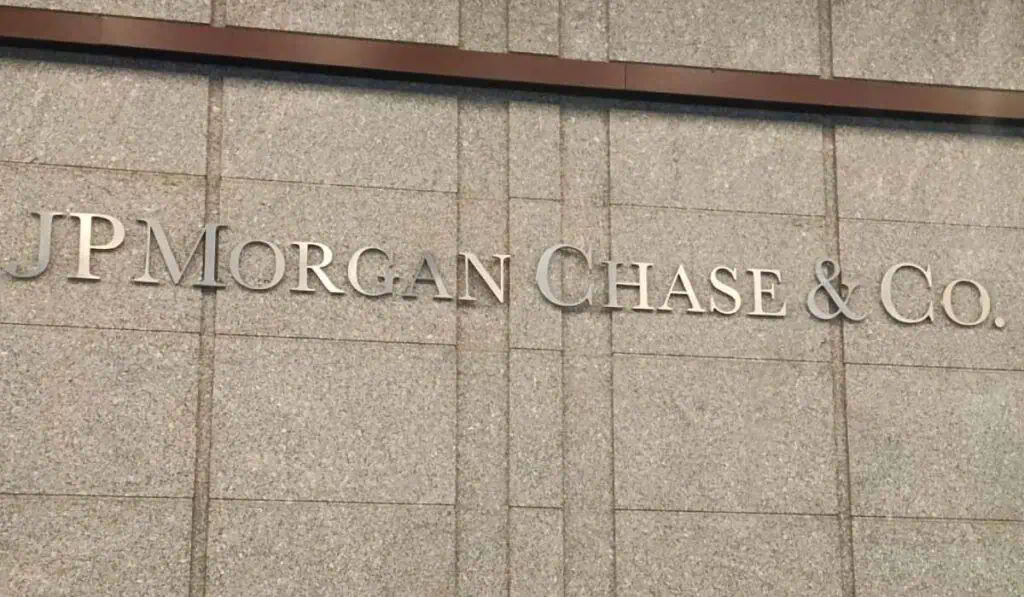 Exclusivo | J.P. Morgan advierte riesgo fiscal por reforma tributaria de Gobierno Petro en Colombia J.P. Morgan