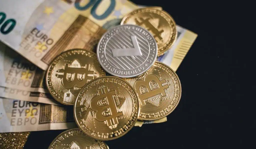 Consejos para ahorrar e invertir en criptomonedas con poco dinero Criptomonedas.