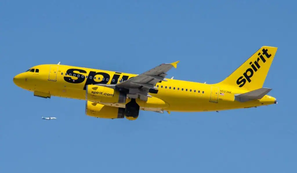 Acciones de Spirit Airlines saldrán de Bolsa de Nueva York tras declararse en quiebra Spirit Airlines