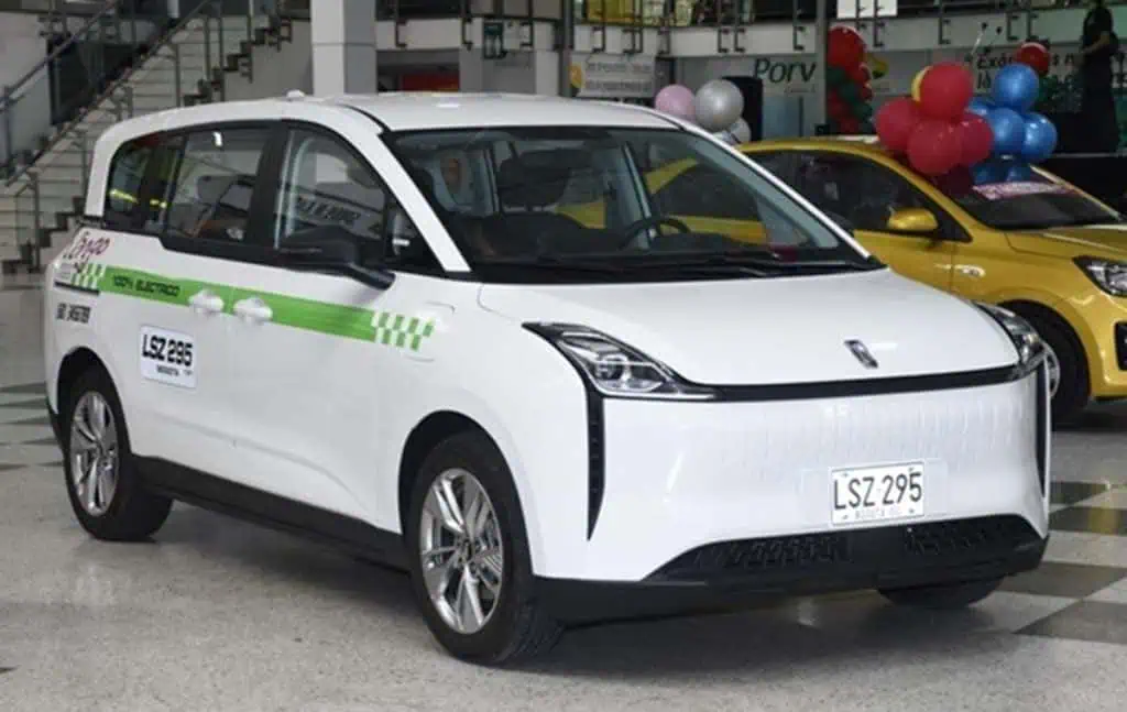 Taxis eléctricos en Bogotá: la apuesta para impulsar la movilidad sostenible Taxis eléctricos en Bogotá: la apuesta para impulsar la movilidad sostenible