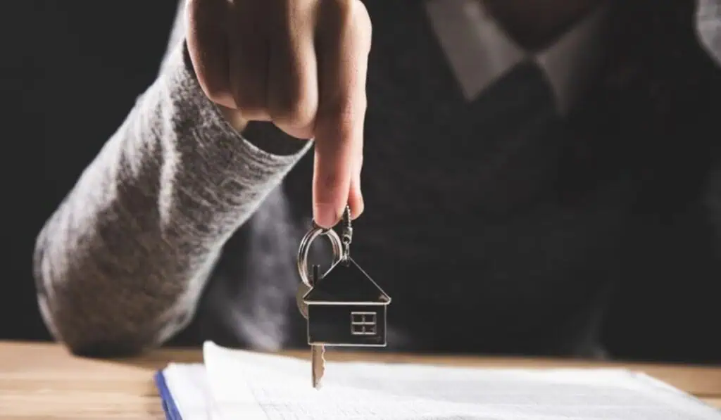 Subsidio de $854.100 que dan cajas de compensación en Colombia para pagar arriendo: ¿Cómo reclamarlo? vivienda en arriendo