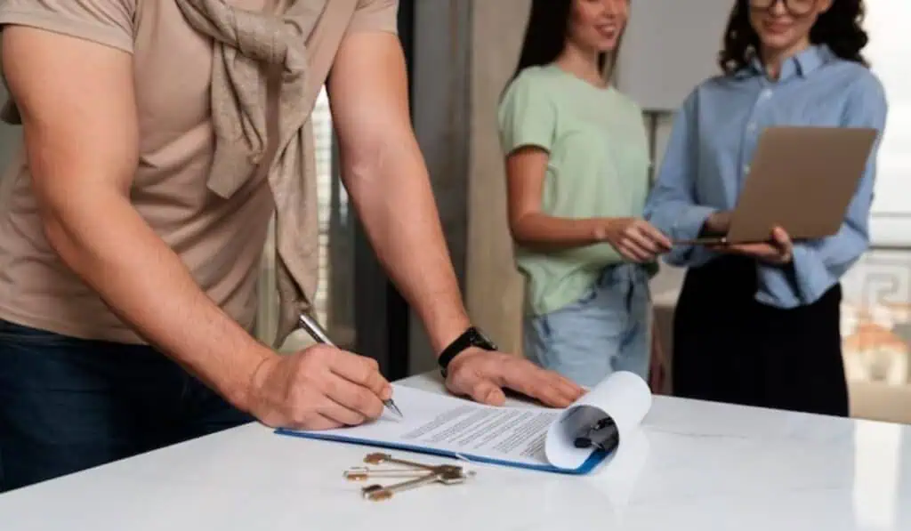 Duración mínima del contrato de arriendo en Colombia: lo que dice la ley para vivienda y comercio arriendo en Colombia