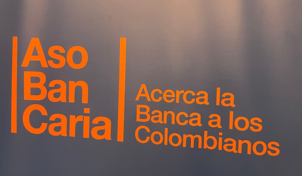 Asociación Bancaria logo Asobancaria