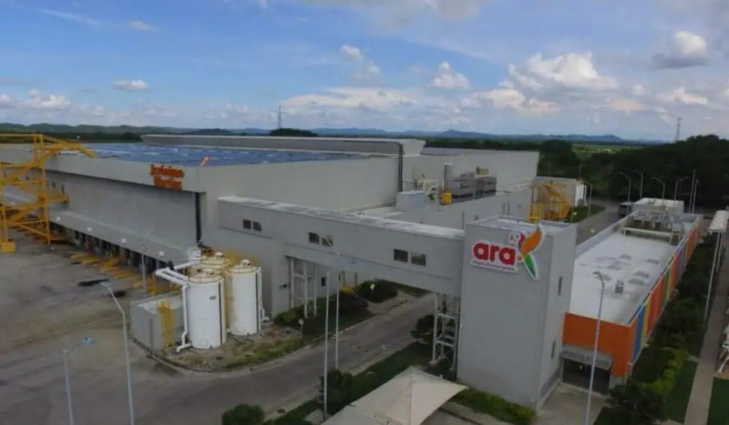 El plan de Ara para instalar paneles solares en centros de distribución y cientos de tiendas Tiendas Ara