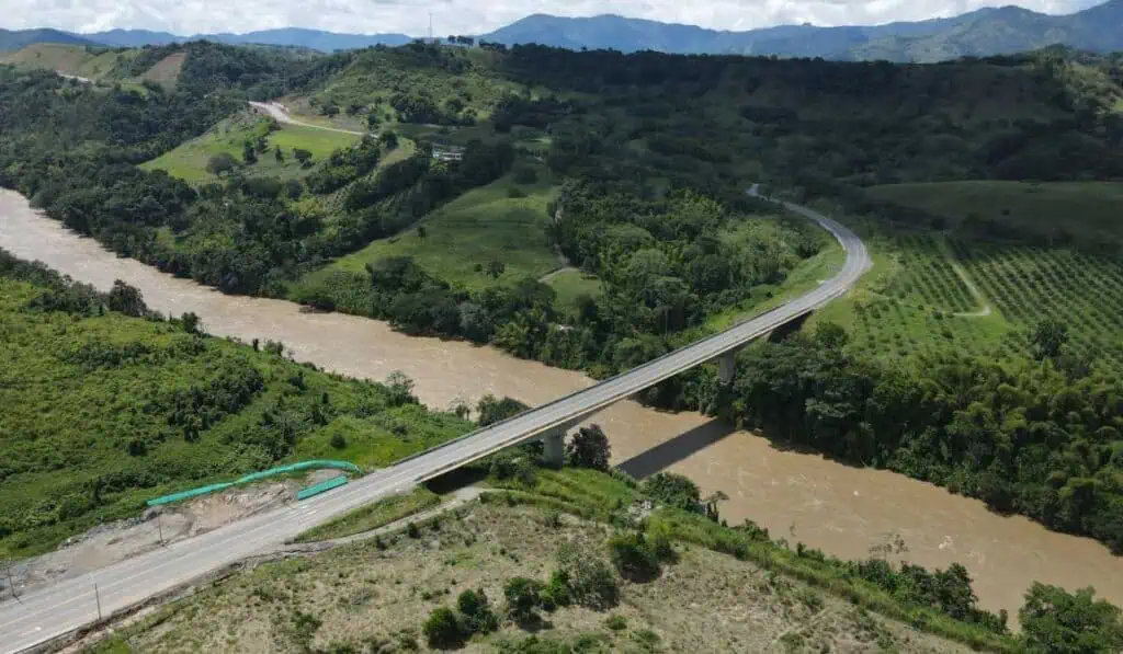 El Cóndor alista venta de megavía entre Antioquia y Eje Cafetero; lanza ambicioso plan para 2024 Concesión Pacífico 3