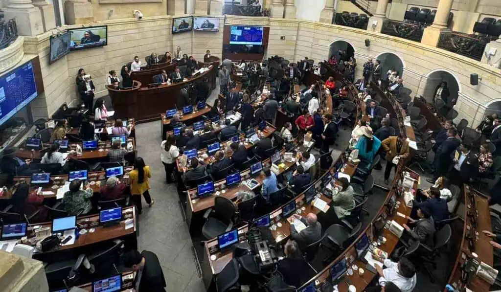 Admiten primera demanda contra la reforma pensional en Colombia Reforma pensional en Colombia.