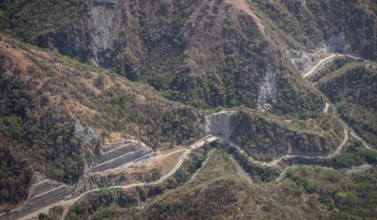 Túnel del Toyo en Antioquia