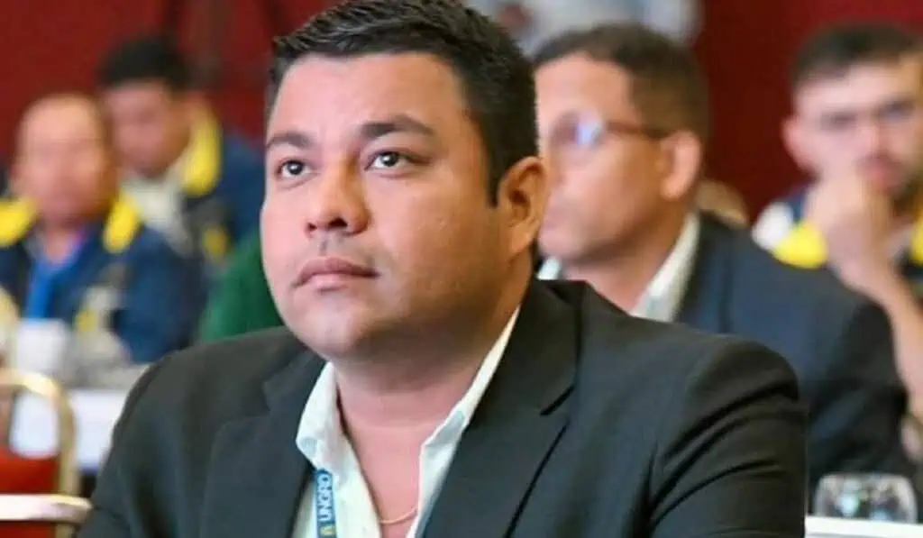 Exsubdirector de UNGRD se defiende tras escándalo por carrotanques en la Guajira Víctor Andrés Meza