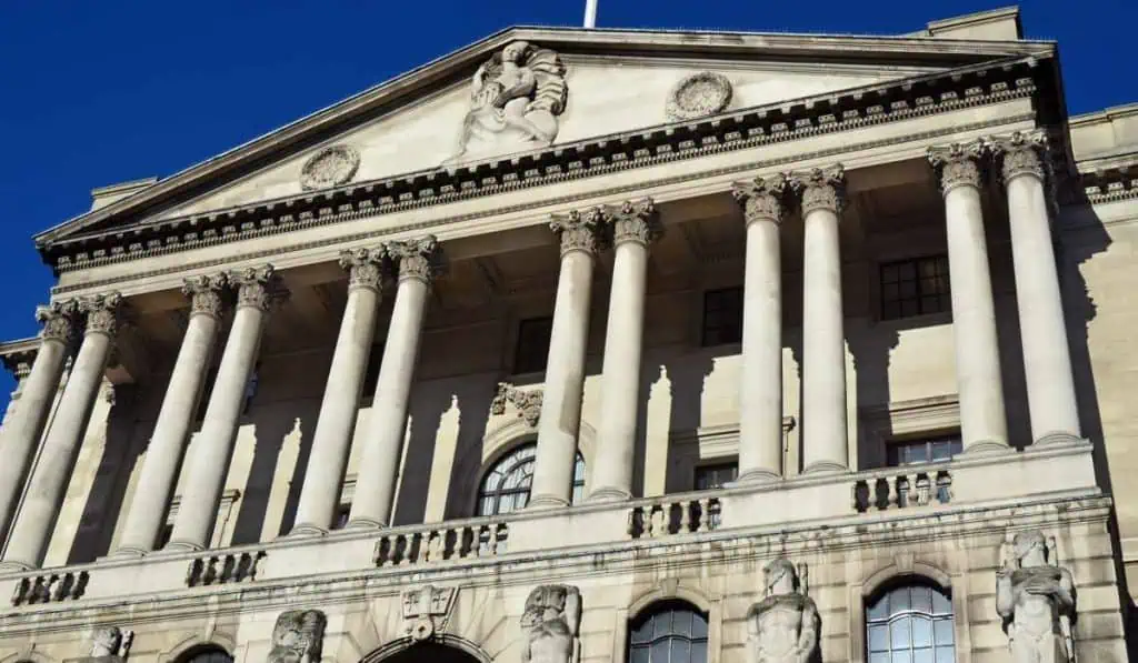 Premercado | Hoy decisiones de tasas de bancos centrales en Europa mueven jornada bursátil mundial Banco de Inglaterra