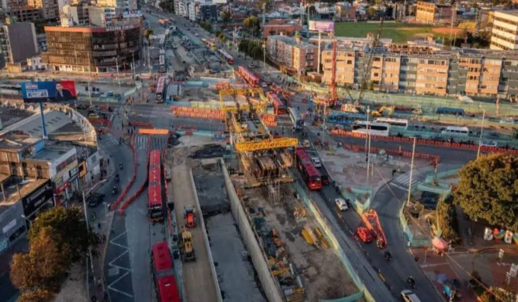 No hubo colapso, ni heridos en puente que se construye en Calle 100 con Av. Suba (Bogotá): IDU Construcción de deprimido y puente vehicular en calle 100 con av. Suba