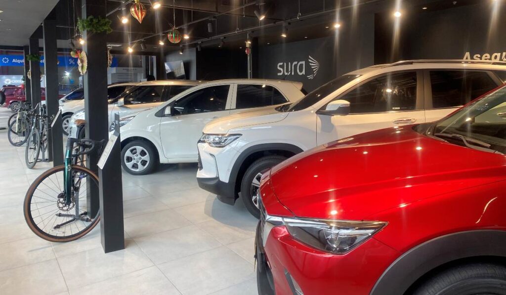 venta carros en Colombia