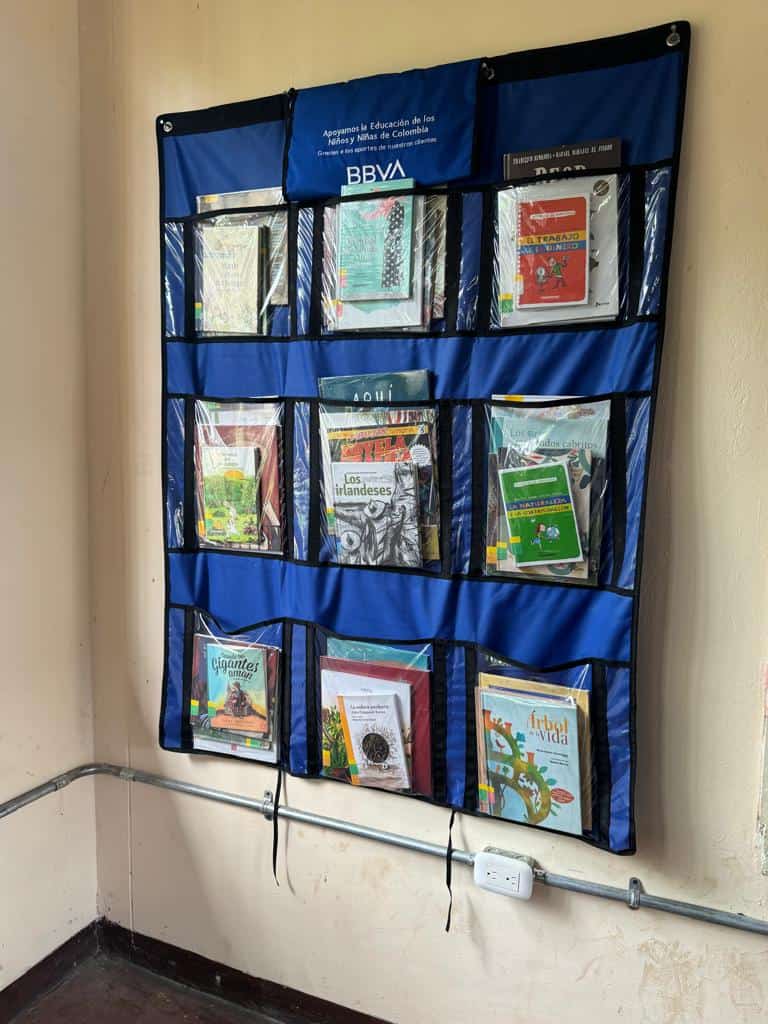 BBVA amplía su programa social de apoyo a la educación en Colombia
