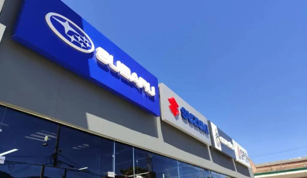Así es el primer concesionario multimarca de carros que Sanautos abrió en Bogotá Concesionario autos Sanautos carros