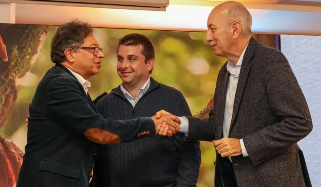 Este es el futuro de Grupo Nutresa, ahora que es de Gilinski Presidente Gustavo Petro, empresario Gabriel Gilinski y presidente de Nutresa, Carlos Ignacio Gallego