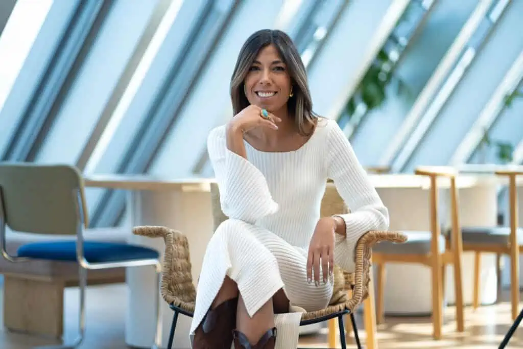Primicia | Tesla ya tiene fecha para iniciar operaciones en Colombia y nombra a una mujer como country manager Tesla