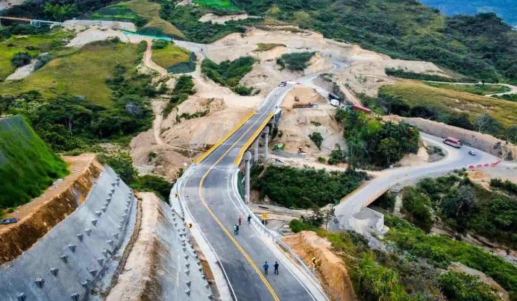Tras más de un año de la emergencia en Rosas, Cauca, se entregan obras definitivas Vía Panamericana en Rosas Cauca