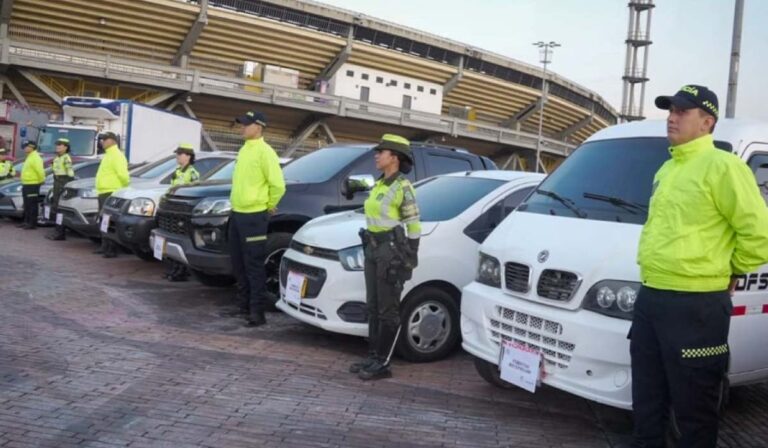 Vehículos hurtados en Bogotá fueron recuperados.