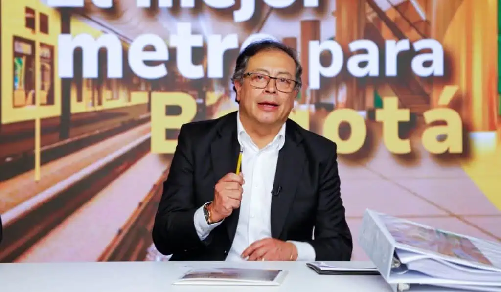 Gobierno Petro sancionó ley que prohíbe venta de vapeadores para menores de edad en Colombia Reforma pensional del gobierno Petro