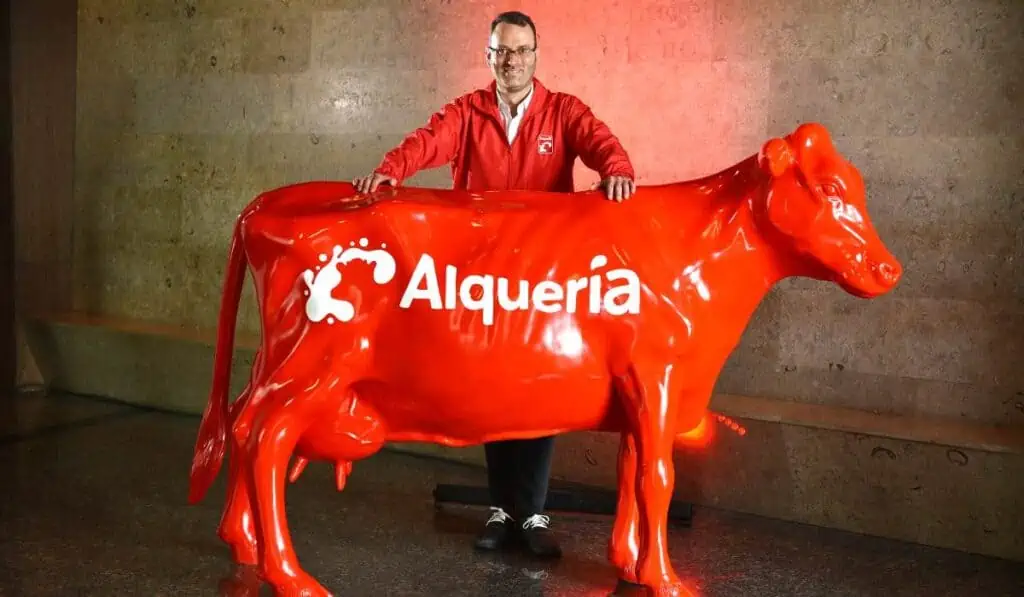 Alquería se unió a The Nature Conservancy para promover la ganadería sostenible Alquería se unió a The Nature Conservancy para promover la ganadería sostenible