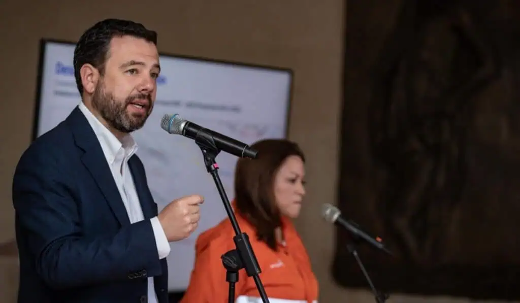 Racionamiento de agua en Bogotá: estas son las zonas y horarios de los recortes Alcalde de Bogotá, Carlos Fernando Galán explica nuevos turnos de racionamiento de agua en Bogotá