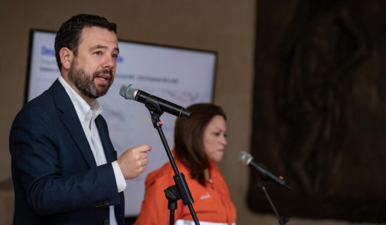 Alcalde de Bogotá, Carlos Fernando Galán explica nuevos turnos de racionamiento de agua en Bogotá