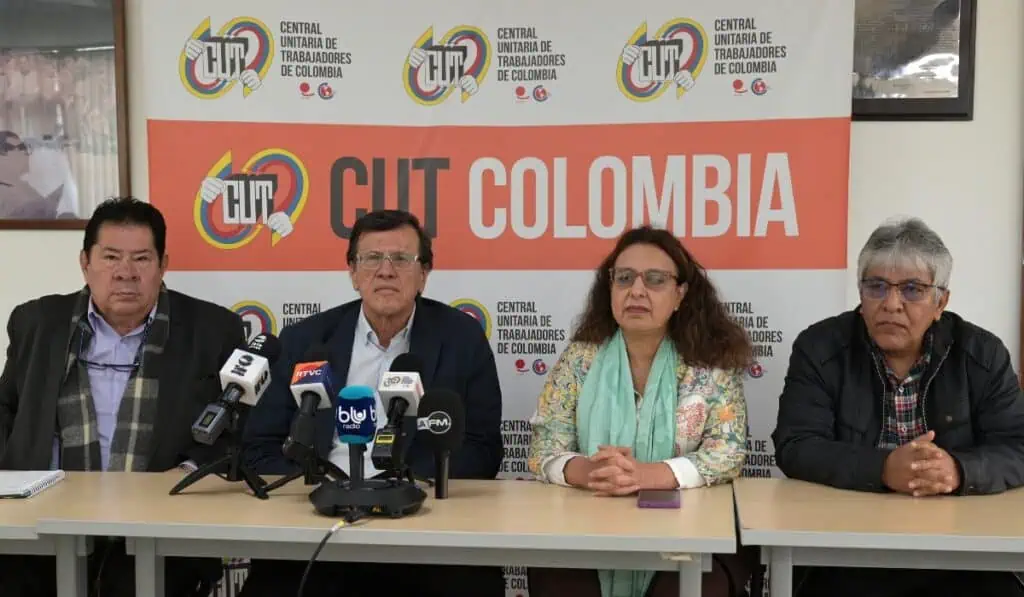 Sindicatos confirman marcha nacional para apoyar a Petro tras investigación en su contra Centrales que convocan marchas este 1 de mayo