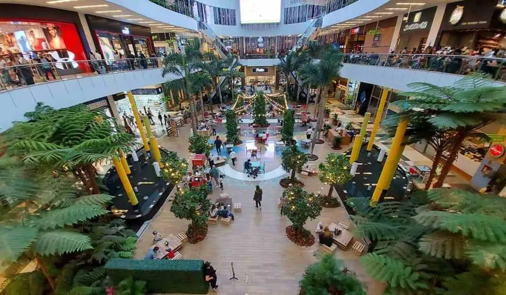 Devier, la perfumería de lujo paisa que busca conquistar el mercado colombiano e internacional Centro comercial El TEsoro en Medellín
