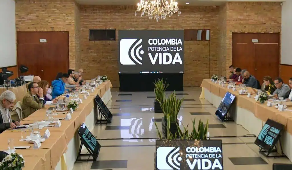 Avanza el cónclave del Gobierno Petro, sin la presencia del mandatario Cónclave del gobierno Petro en Paipa