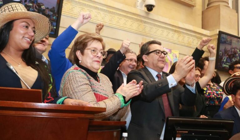 Aprobación de reforma la reforma pensional en Colombia en el Senado
