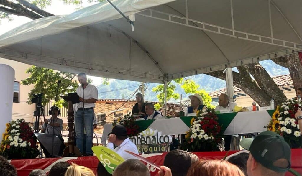 gobernador de Antioquia sistema de salud