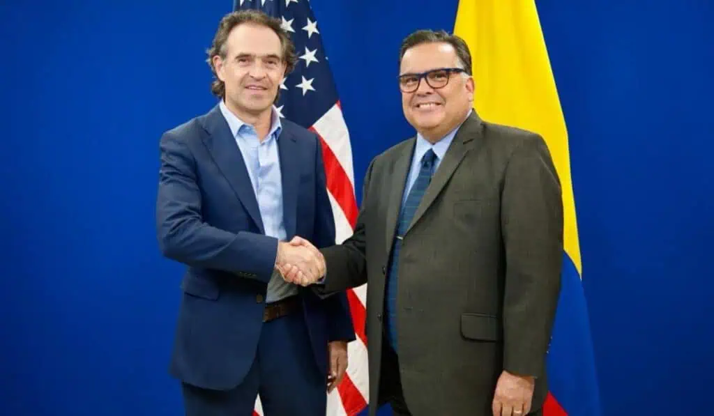 Entrevista | 'Fico' Gutiérrez habla de turismo, corrupción y planes para Medellín; alista novedades en Tigo-Une y EPM Federico Gutiérrez Francisco Palmieri