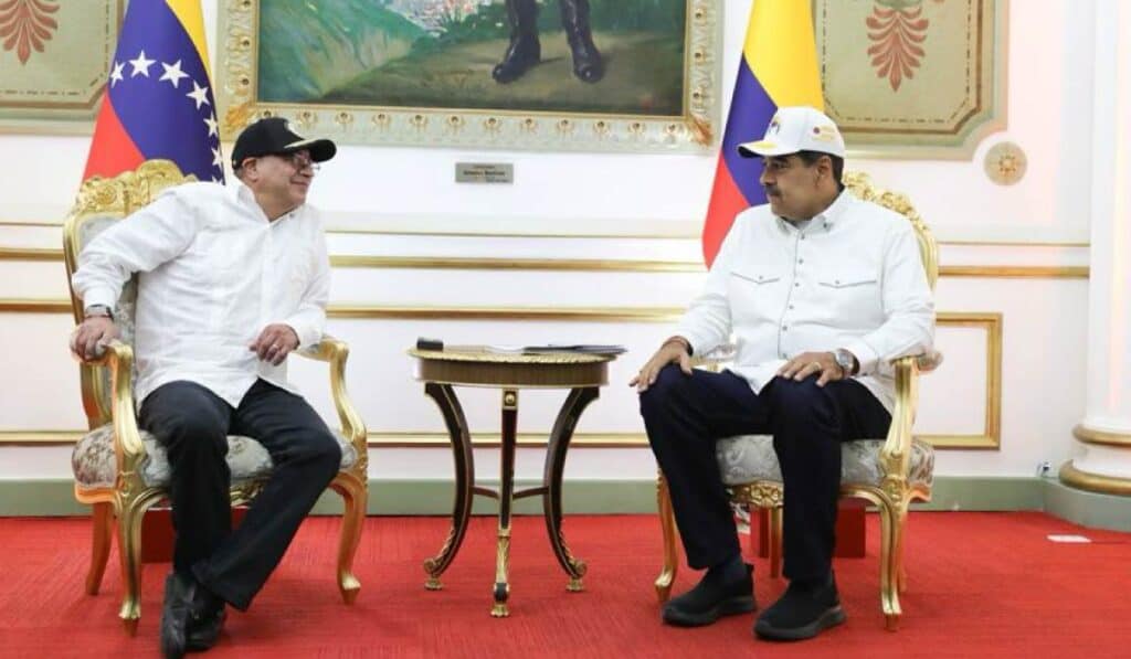 Reunión de Gustavo Petro y Nicolás Maduro en Caracas