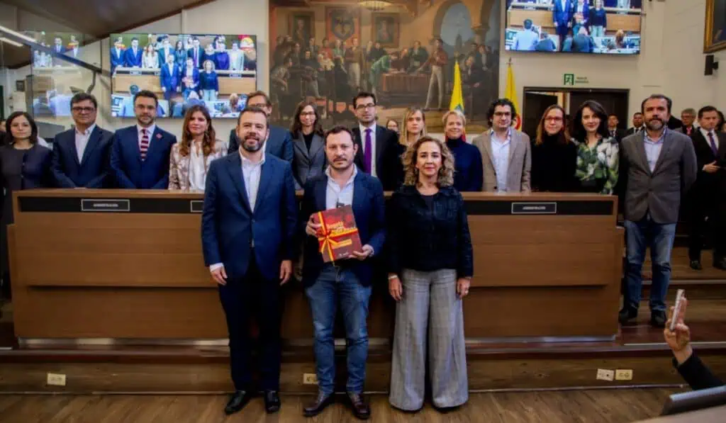 Galán revela qué pasará con la ALO Norte y la ciudadela educativa de Suba Plan de Desarrollo Distrital presentado ante el Concejo de Bogotá
