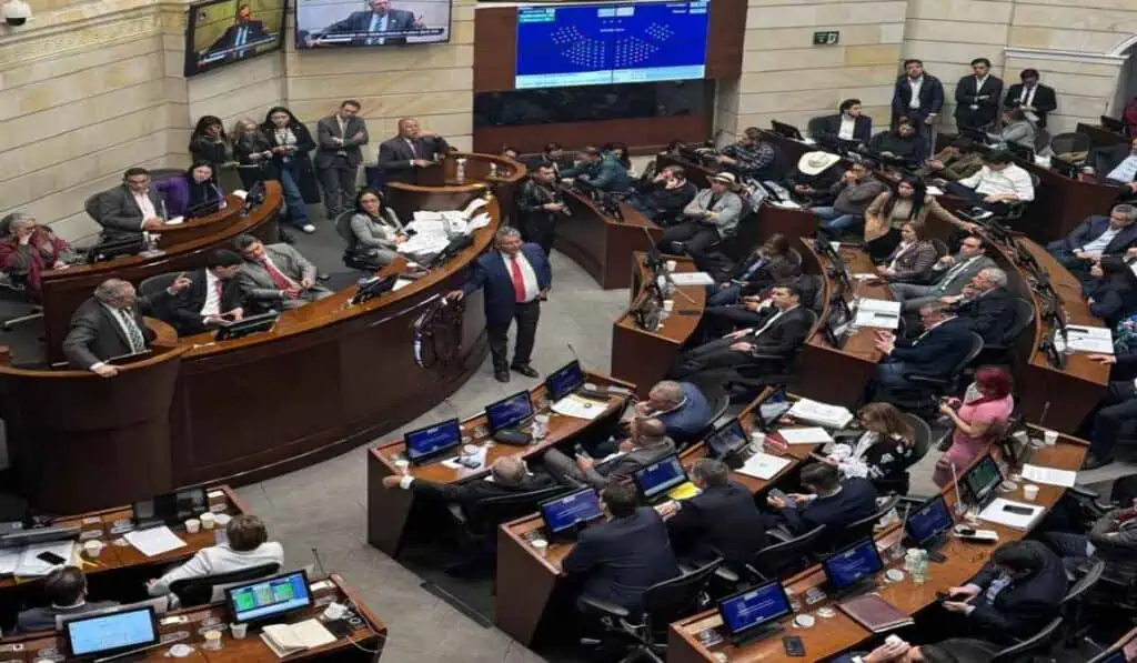 Senado aprueba 85 % de la reforma pensional y levanta la sesión por falta de quórum Plenaria del Senado de la República.