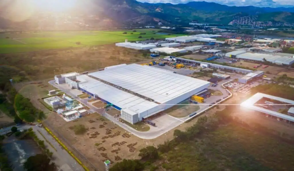 Postobón y Central Cervecera de Colombia son líderes en energía de fuentes renovables limpias Postobón