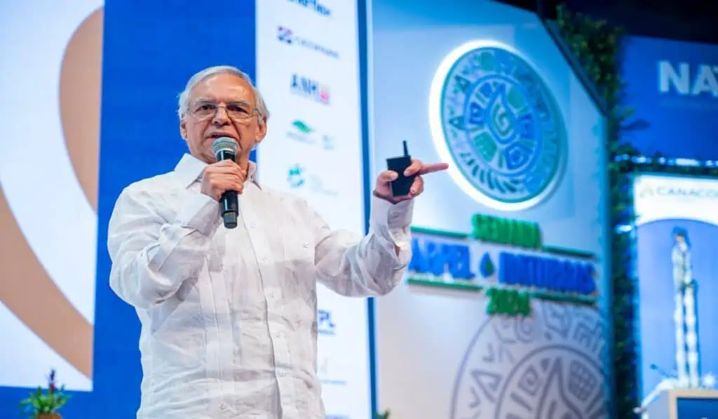 MinHacienda de Colombia niega que en mayo venga alza del ACPM Ricardo-Bonilla-ministro-de-hacienda-foto-Pedraza-Producciones
