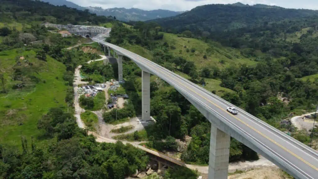 Entregan nuevo tramo de megaproyecto Ruta del Cacao en Colombia Ruta del Cacao avance del megaproyecto.