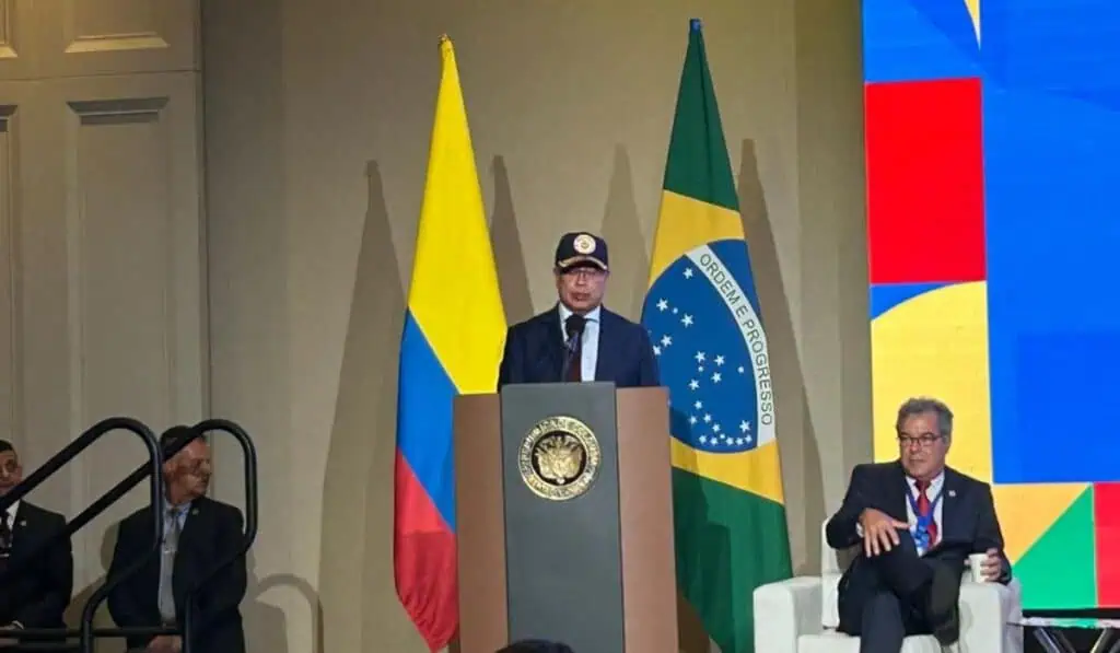 Petro propone que Ecopetrol y Petrobras se unan para producir hidrógeno verde Colombia-Brasil