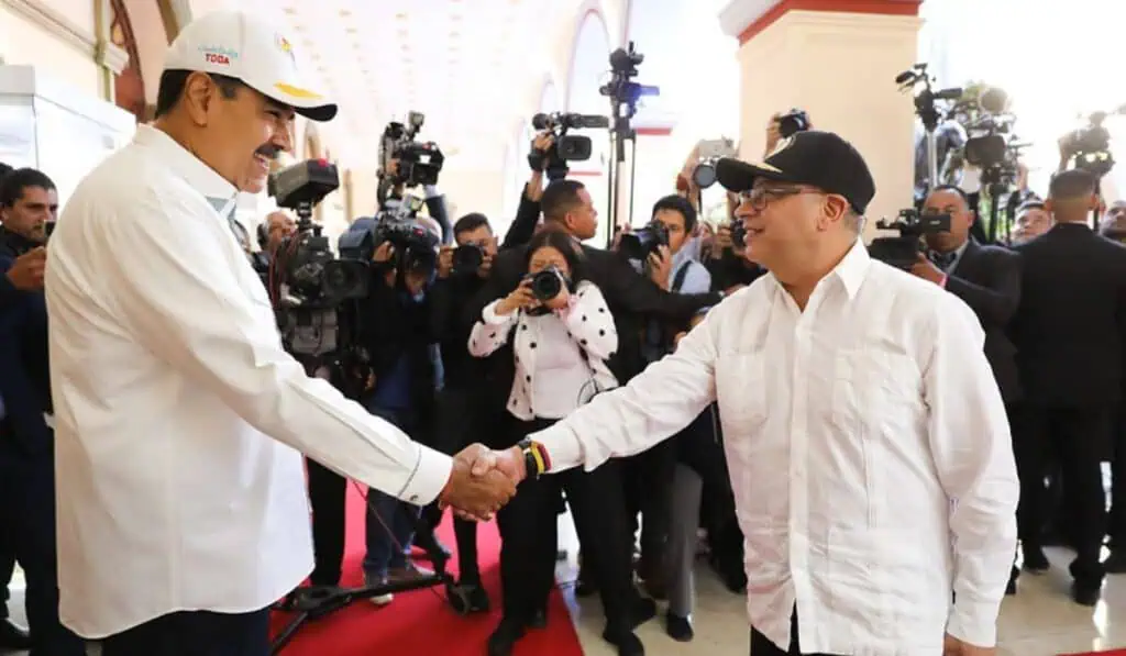 Petro revela acuerdos con Maduro: Ecopetrol podría explotar petróleo y gas en Venezuela Colombia y Venezuela
