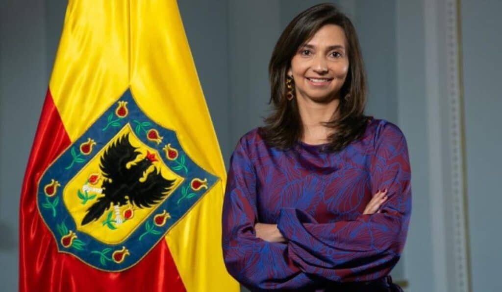 Ana María Cadena, secretaria de Hacienda