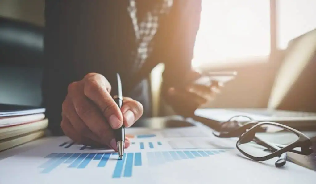 ¿Qué son las inversiones en renta variable y cómo funcionan? Conozca algunas alternativas de inversión de bajo riesgo para diversificar su portafolio