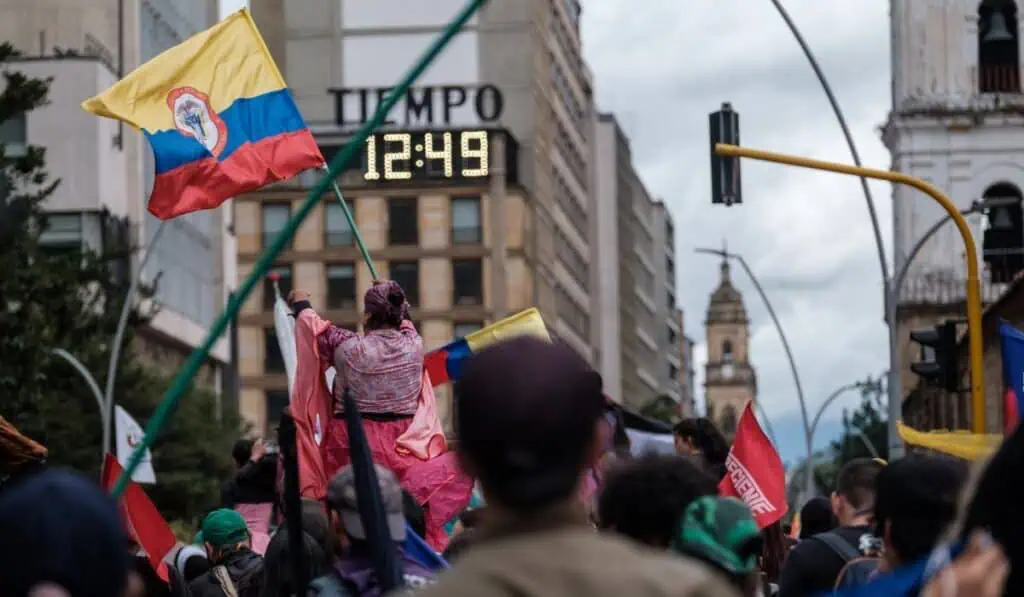 Nuevo estudio revela deterioro en aprobación de Gobierno Petro y alta credibilidad de empresarios Marchas del 1 de mayo 2024