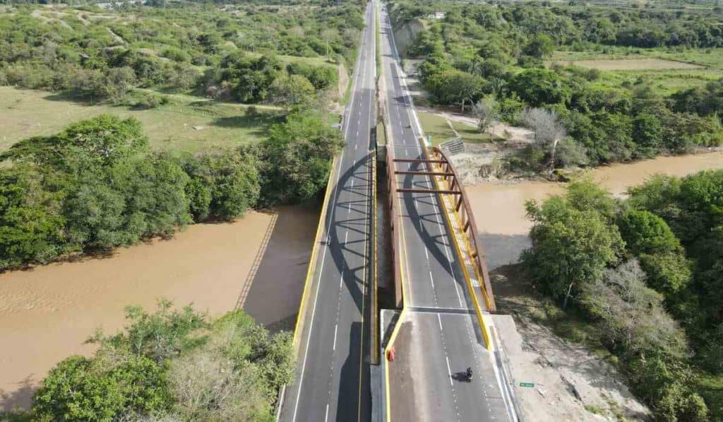 Vía 4G Neiva Espinal Girardot