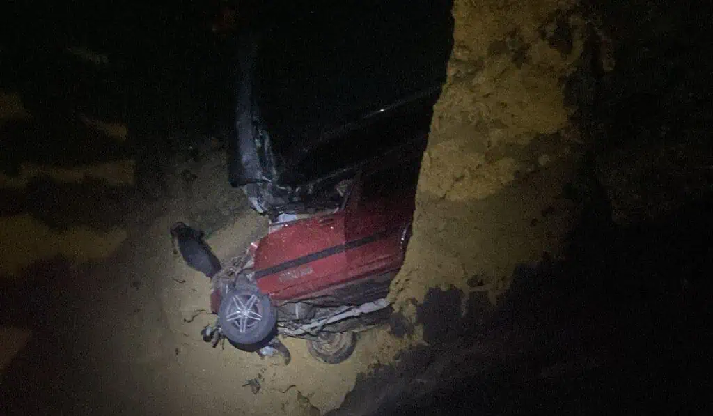 Colapsó puente en la vía entre Barranquilla y Soledad: Hay cuatro fallecidos Puente en vía a Barranquilla colapsó