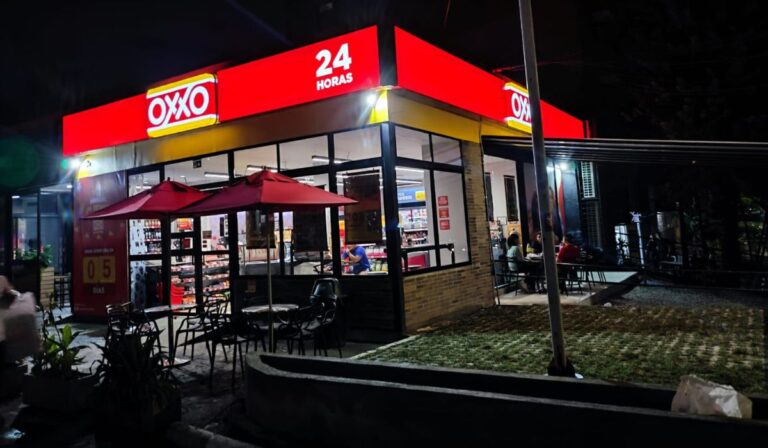 Sede Oxxo Medellín