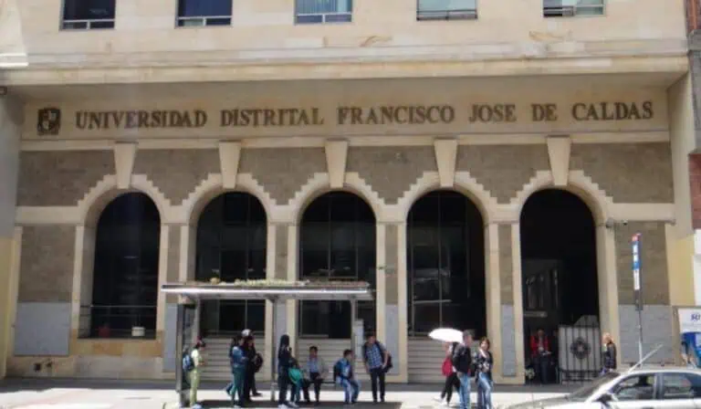 De la Espriella anuncia protocolo para definir cuándo la Policía podrá actuar en universidades públicas Universidad Distrital Francisco José de Caldas.