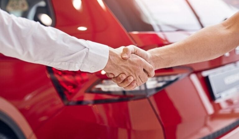 Home - Valora Analitik DIAN explica cómo aplicar la deducción en renta si compró alguno de estos vehículos