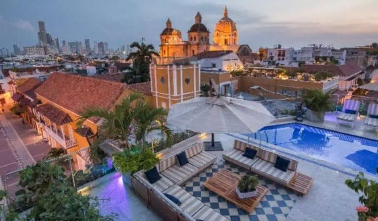 Se rompió récord en turismo en Colombia: llegaron 6,7 millones de visitantes no residentes en 2024