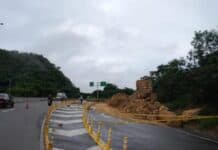 Vía Bogotá-Girardot registró deslizamiento de rocas este viernes.